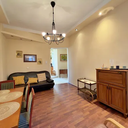 Διαμέρισμα Fiszer Apartment, 400 M Beach, 300 M Monte Cassino